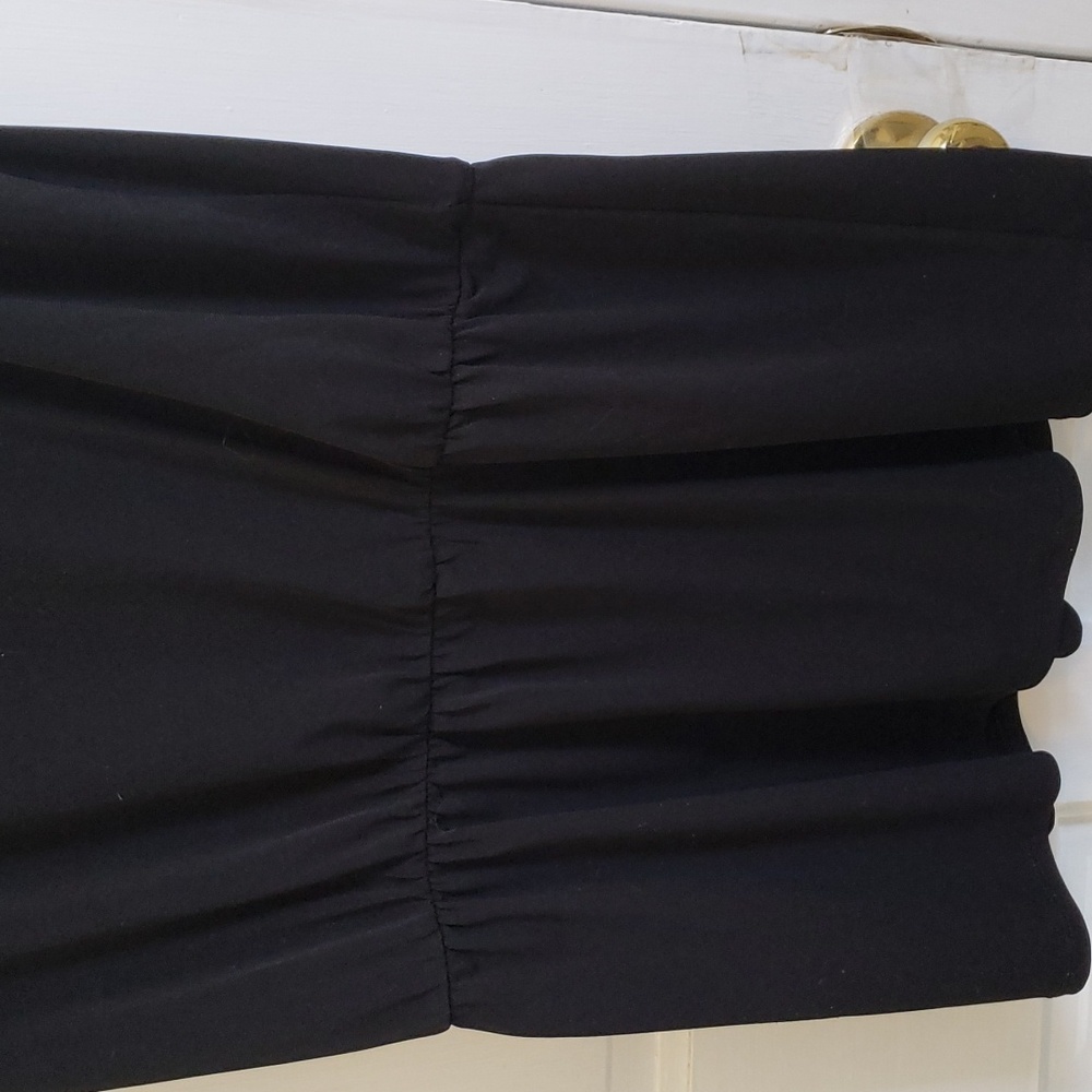 White House Black Market Sleeveless Metallic Embroidered V Neck Peplum Top - Picture 9 of 14
